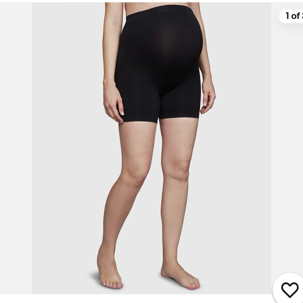 A Pea in the Pod Black Maternity Wear